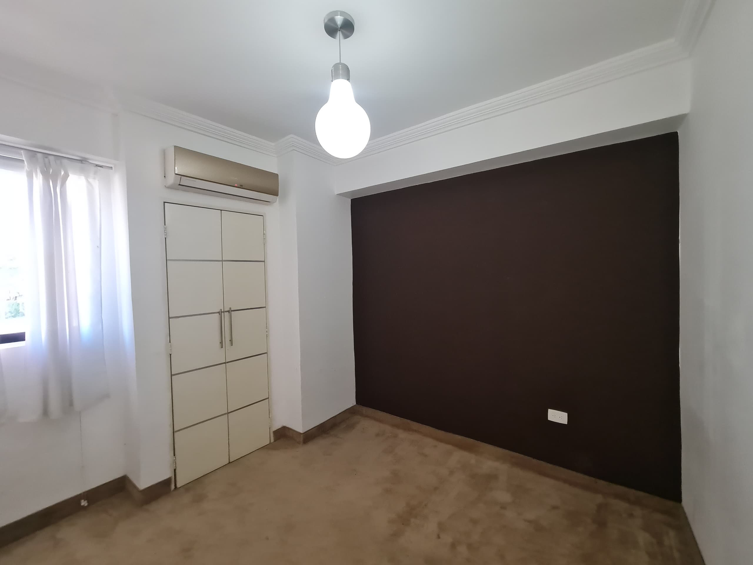 MODERN AND SPACIOUS APARTMENT